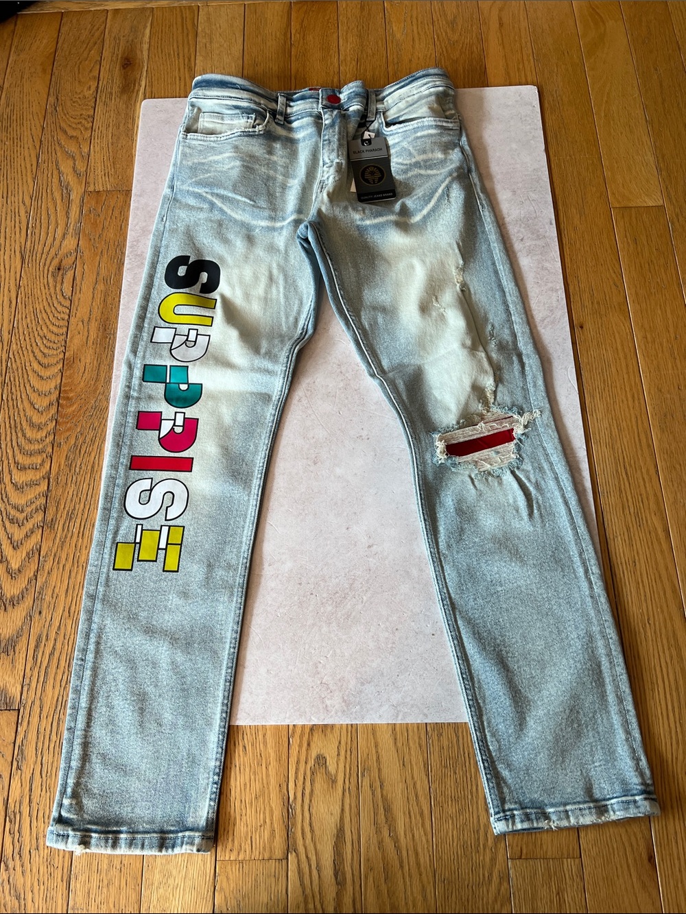 Surprise Graphic Print Distressed Premium Denim Jeans Straight Leg 34x32